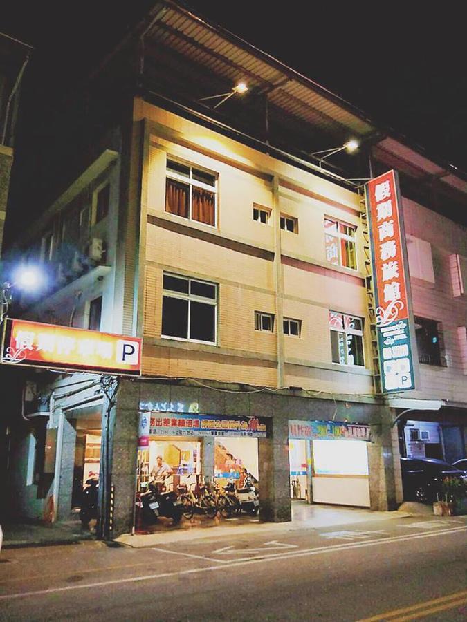 Holiday Business Hotel T'ai-tung Extérieur photo